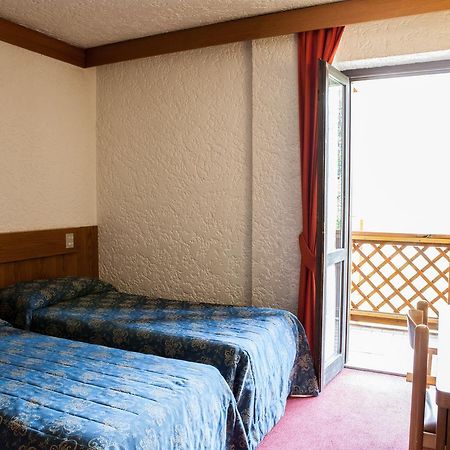 Hotel Il Catturanino Мадонна-ди-Кампильо Экстерьер фото