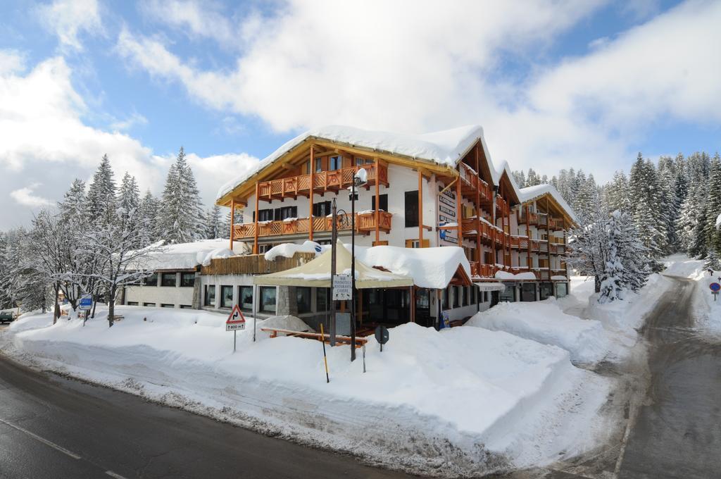 Hotel Il Catturanino Мадонна-ди-Кампильо Экстерьер фото